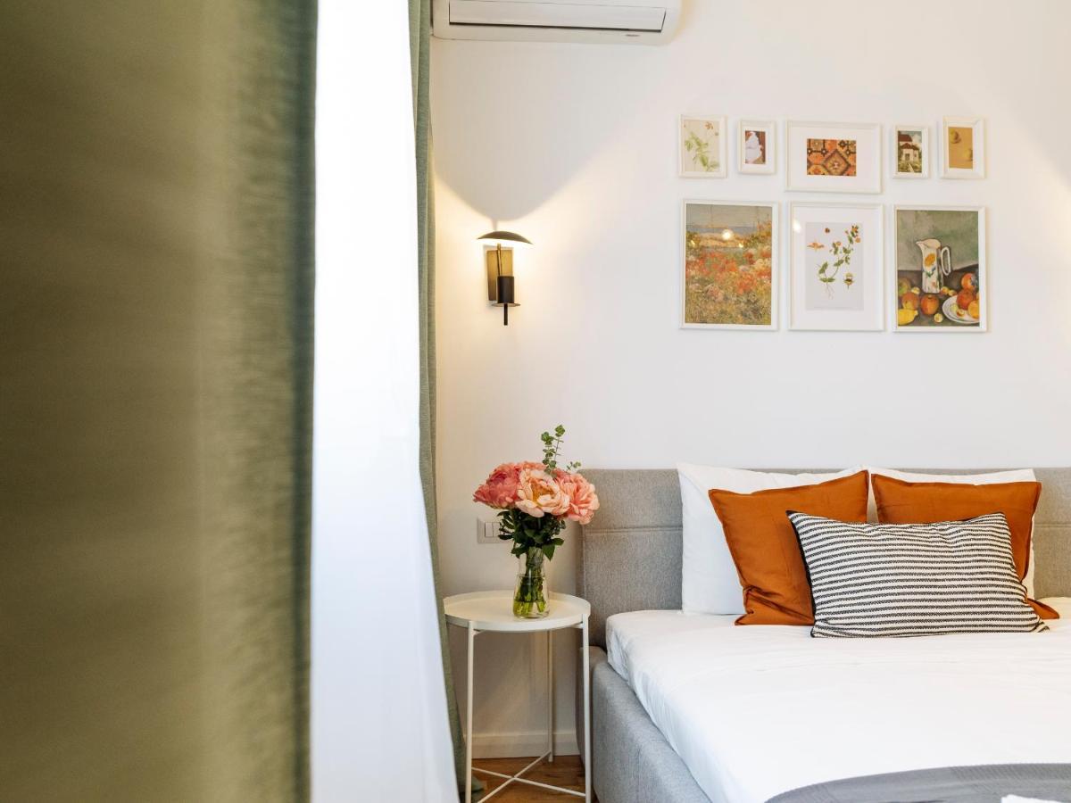 Beautiful Modern Studio - Cismigiu Park - Netflix บูคาเรสต์ ภายนอก รูปภาพ