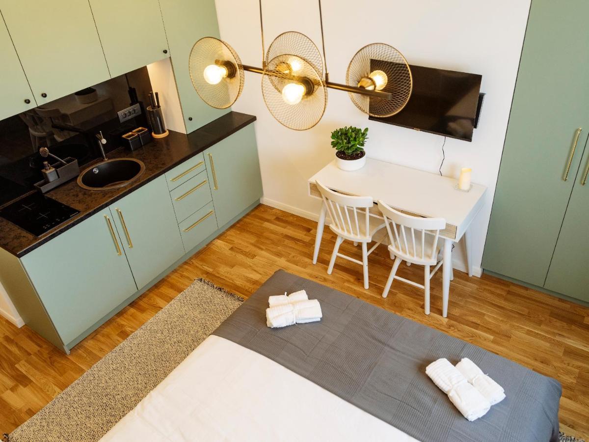 Beautiful Modern Studio - Cismigiu Park - Netflix บูคาเรสต์ ภายนอก รูปภาพ