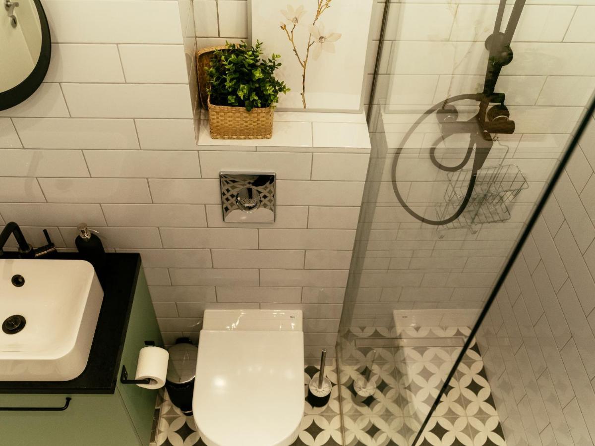 Beautiful Modern Studio - Cismigiu Park - Netflix บูคาเรสต์ ภายนอก รูปภาพ